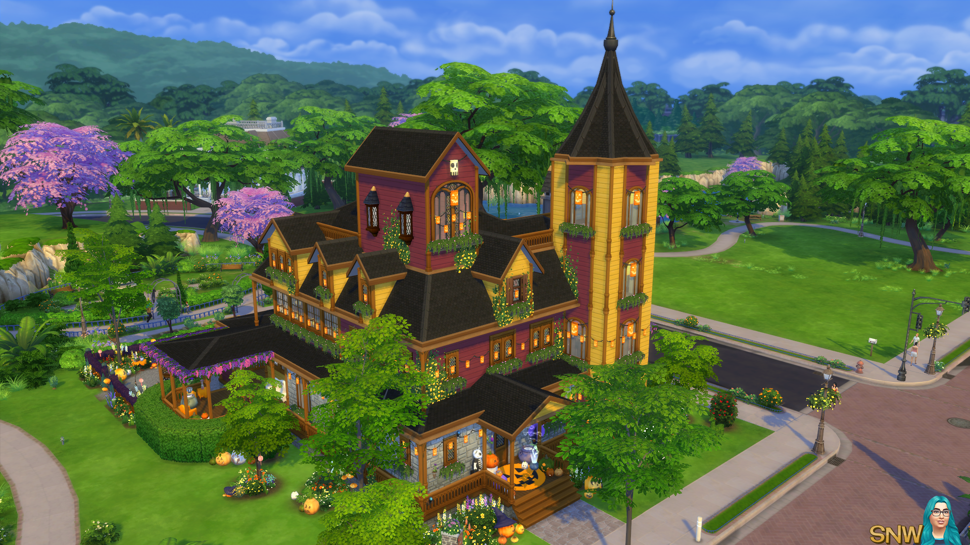 Spooky &amp; Cute Victorian Home